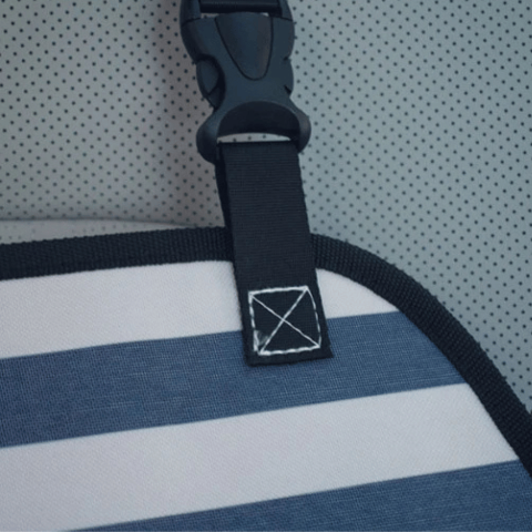 כסא רכב מתקפל לכלב - פרקטי ובטוח