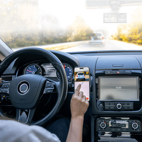 Cámara de Coche Conectada – Seguridad Total al Conducir