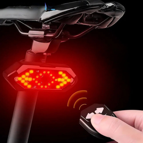 Lumină de semnalizare pentru bicicletă – Reîncărcabilă și cu telecomandă 